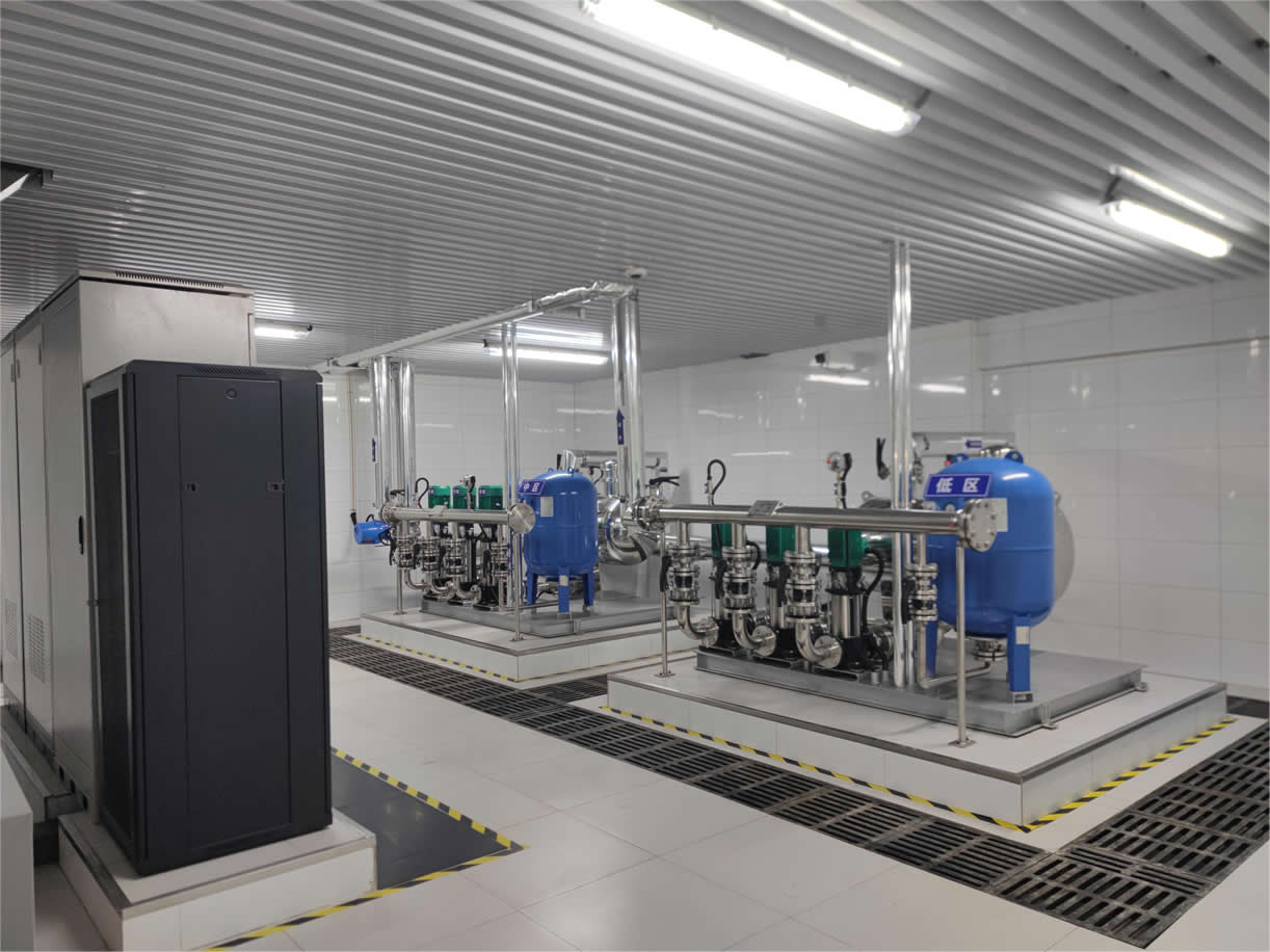 觸摸屏PLC與變頻器控制相結(jié)合的變頻恒壓自動(dòng)供水系統(tǒng)設(shè)計(jì)方案